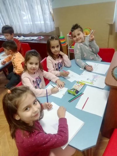 Уч.2020/2021-Четвърта-Б ПГ При нас е весело - Изображение 4