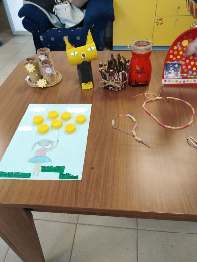 I-Б гр. Изложба- "С любов и грижа към природата"-ЕСНО - Изображение 1